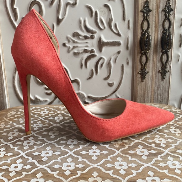 EUC, Faux Suede Heels in Coral, Size 8.5 - Picture 1 of 9